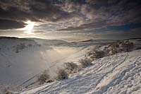 2075 Cressbrook Dale Mists Chris Gilbert, Ravenseye Gallery, Peak District, Photographs, Courses